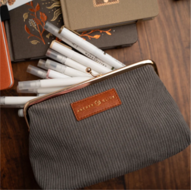 Archer & Olive Quiet Corners Kiss-Lock Pouch | in Gray